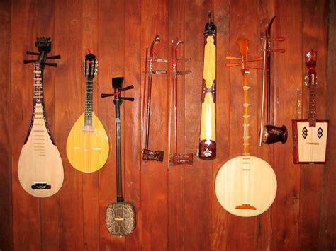 8 Unique Vietnamese Traditional Musical Instruments