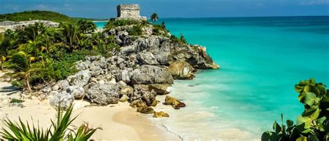 Tulum archaeological zone - Resorts & Tours