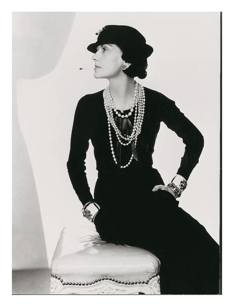 Simple But Powerful Fashion Advices From Fashion Icon – Coco Chanel ! – Female Fatal