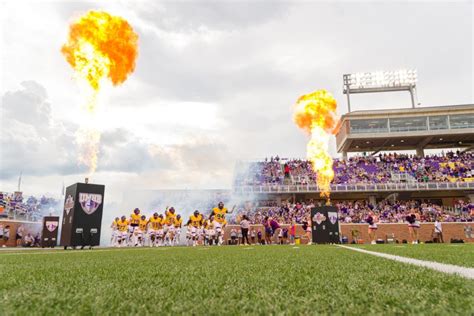 11/19/2022 UMHB Football vs Huntingdon | Photography by Russell Marwitz