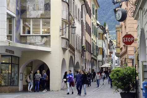 Historic City Centre (6) | Merano | Pictures | Italy in Global-Geography