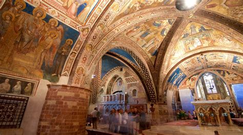 Visite Basílica Papal de São Francisco de Assis em Centro storico | Expedia.com.br