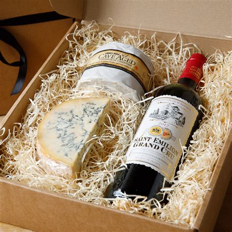 Christmas Cheese :: Cheddar, Stilton & Wine Gift Box - West Country Cheese | Order Cheese Online ...