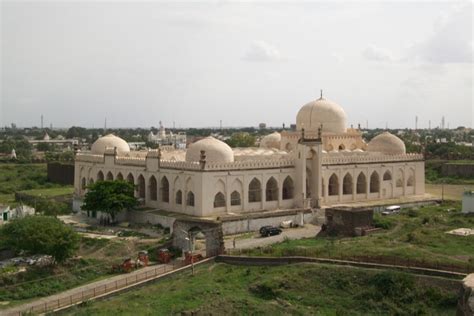 Gulbarga Fort - Where History and Culture Comes Alive