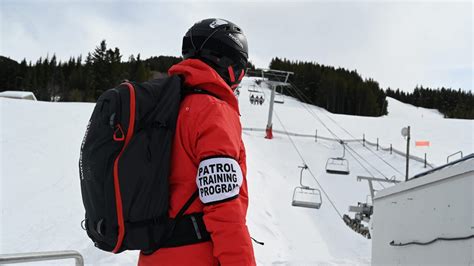 Ski Patrol Qualifications | WSC