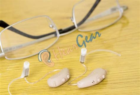 How To Wear Hearing Aids With Glasses | Expert Guide (2025)