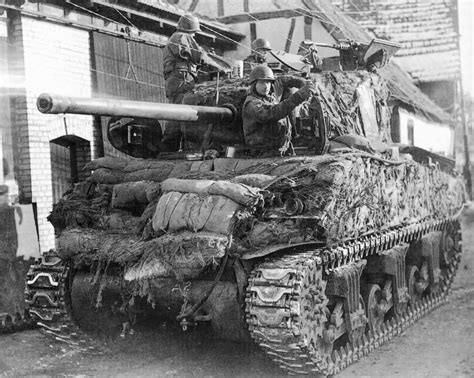 The Sherman M4A3 76W: The tank that would grow into the ultimate ...