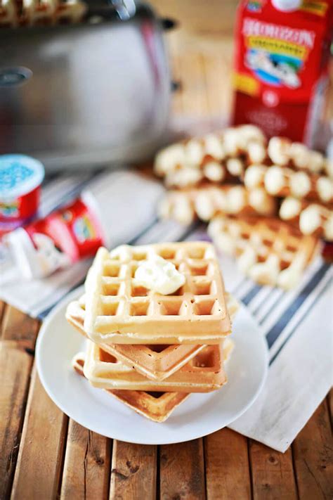 Homemade Toaster Waffles - Easy Peasy Meals