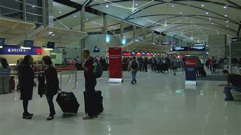 Study: Toledo airports support over $500M in economic activity | wtol.com