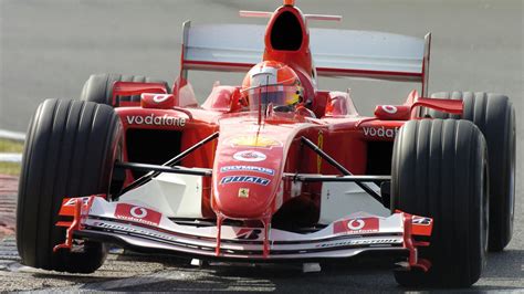 Video: Ferrari F2004 - Pure Onboard Sound V10 Engine [2004 F1 season]