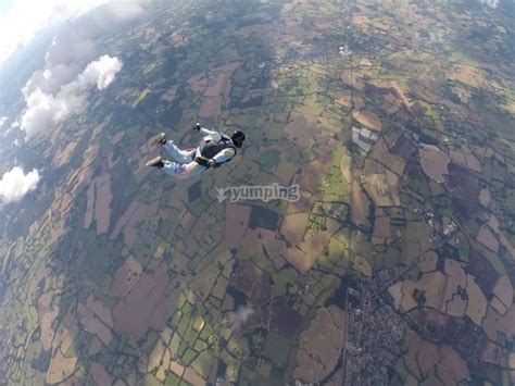 Skydive Headcorn, prices and bookings 2024