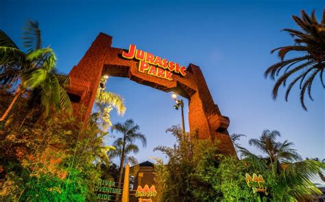 “Jurassic World” Attraction to Replace Jurassic Park: The Ride at ...