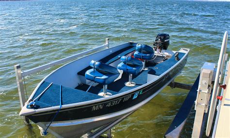 14 ft Aluminum Fishing Boat Rental in Chitek Lake | GetMyBoat