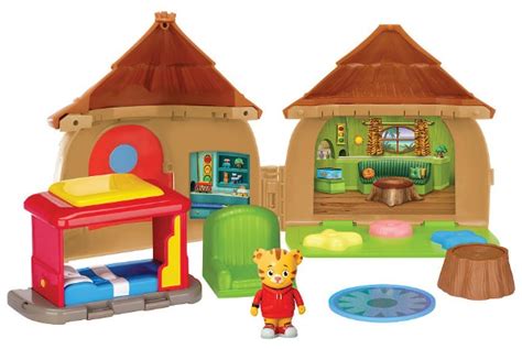 Pretend Play with Daniel Tiger's Neighborhood Toys #DanielTigerToys - Sippy Cup Mom