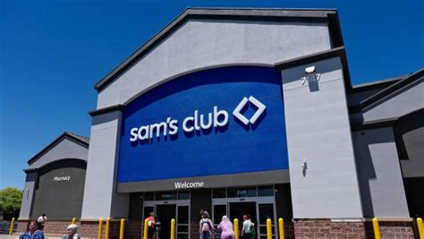 Sam’s Club or Walmart: Which ‘Plus’ Membership Gives You the Most Bang ...