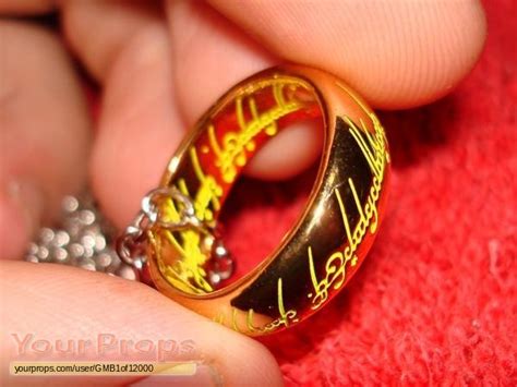 Lord of the Rings Trilogy The 24K UV One Ring (Tolkine Enterprises) replica movie prop