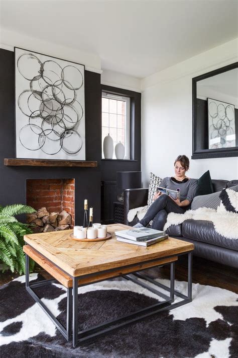 Lover of monotone schemes? | Black living room, Living room grey, Living room decor gray