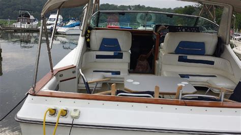 Sea Ray 390 Express Cruiser 1989 for sale for $27,000 - Boats-from-USA.com