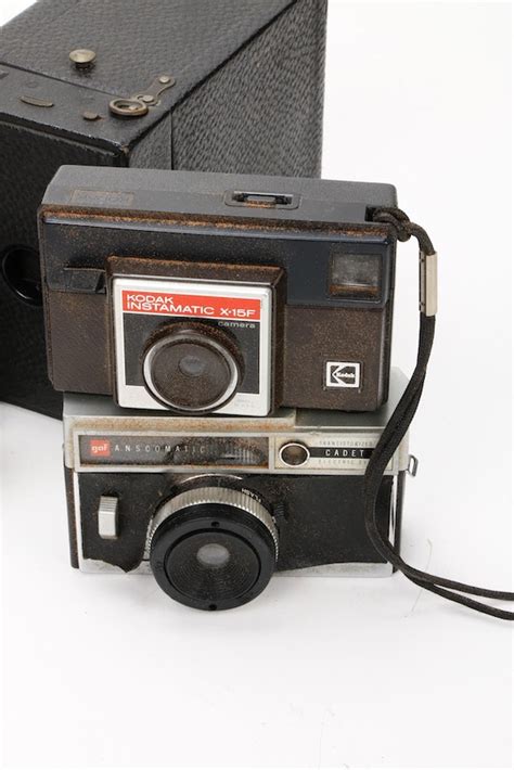 Eastman Kodak Cameras, Including No. 2 Brownie, Instamatic and Disc 4000, 6000 | EBTH