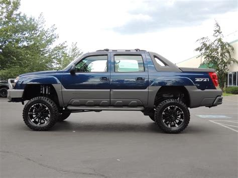 2002 Chevrolet Avalanche 1500 / 4X4 / Leather / Sunroof / LIFTED LIFTED