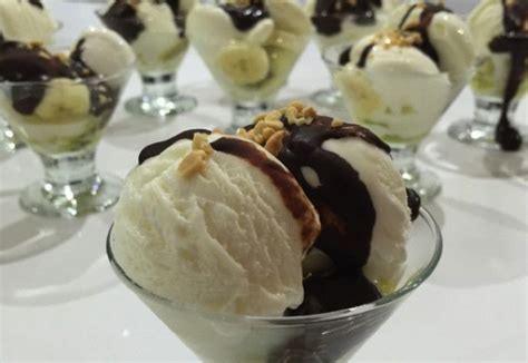 Chocolate ice cream sundae - Real Recipes from Mums