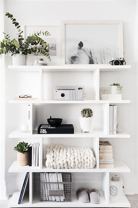 Help Your Shelf: 15 Perfectly Styled Shelves to Inspire Your Next ...