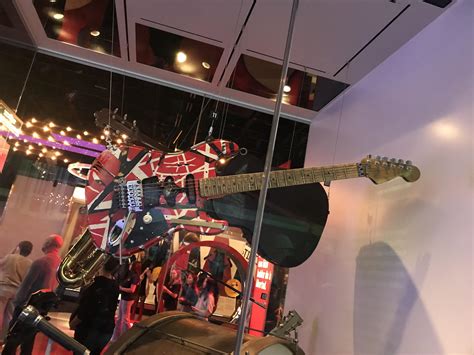 Eddie’s guitar on display at the Smithsonian : r/vanhalen