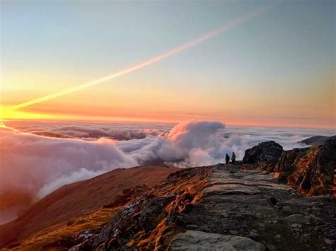 Snowdon Sunrise – Snowdon Hikes