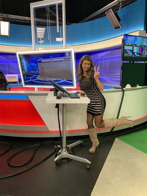 Julie Durda WPLG Miami : r/hot_reporters