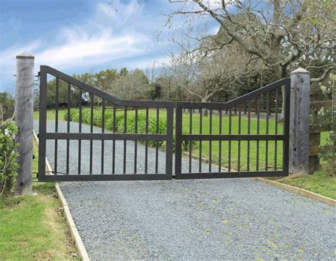 InStyle Gates - Double Swing Solar powered gate | Farm gates entrance, Farm gate entrance, Farm gate