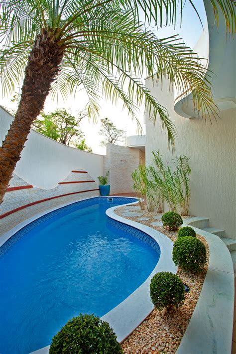 Piscinas pequeñas: 6 ideas para tu jardín o tu patio