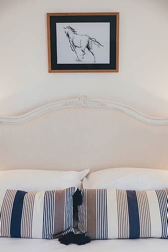 Royalty free bedroom photos | AnyRGB