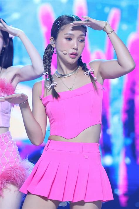 230802 OH MY GIRL Mimi - 'Celebrate' at Show Champion | kpopping