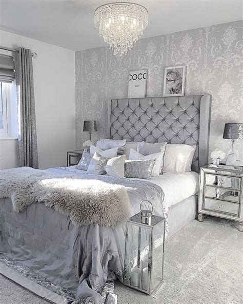 Pin by ★.•°˚Ƥ⍲σℓ⍲˚°•.★ on BEDROOMS | Silver bedroom, Cozy home decorating