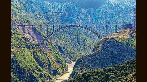 World’s highest rail bridge on Chenab gets ‘golden joint’ | Latest News India - Hindustan Times