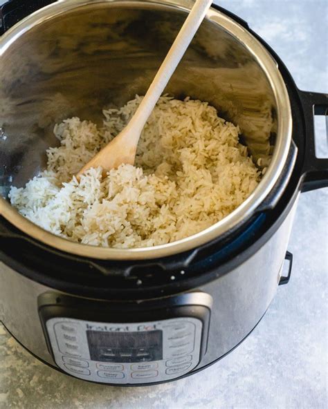 Did you know you can use a pressure cooker as a rice cooker? Here's how to make Instant Pot rice ...