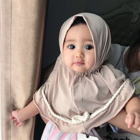 Gambar Bayi Lucu Pake Hijab - Adzka