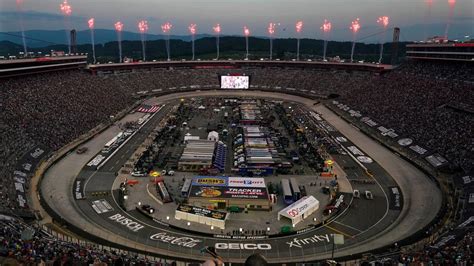 NASCAR Cup Series at Bristol: Martin Truex faces elimination ...