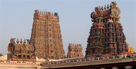 Meenakshi Amman Temple Madurai - History, Architecture, Timings