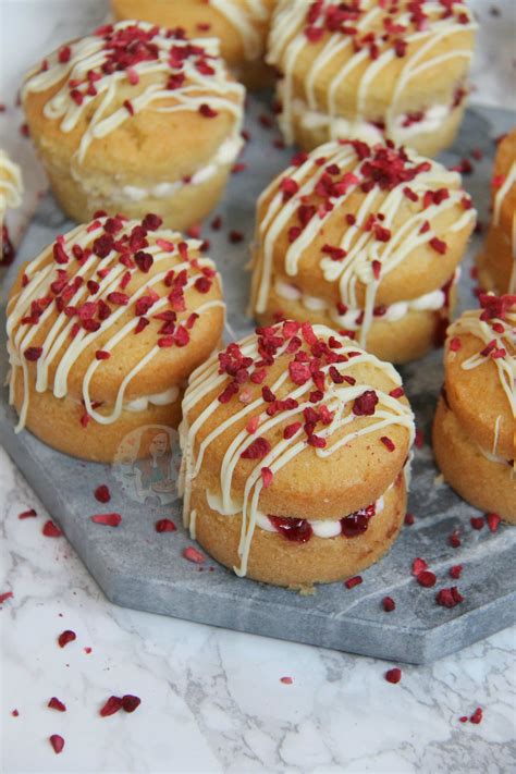 Mini Victoria Sponge Cakes! - Jane's Patisserie