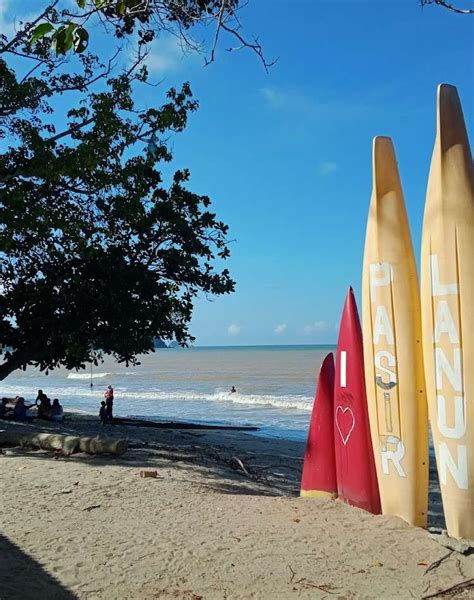 Have You Been to These 4 Johor Beaches?