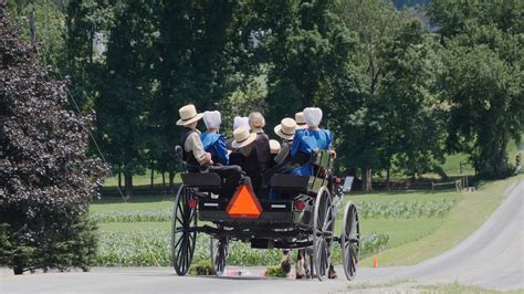 How Christmas Is Really Celebrated By The Amish