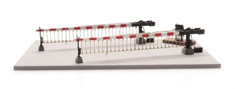 HO Gauge Model Railway Parts & Accessories Auhagen kit 41582 NEW HO LEVEL CROSSING WITH BARRIERS ...