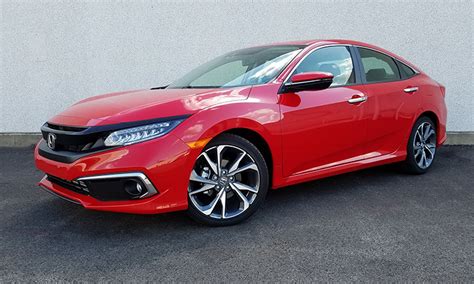 Test Drive: 2019 Honda Civic Touring | The Daily Drive | Consumer Guide®