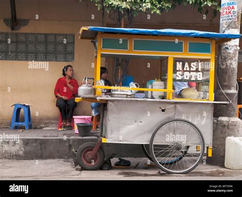 Malioboro hi-res stock photography and images - Alamy