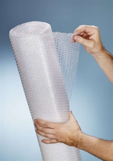 25 Unexpected, Brilliant Uses For Bubble Wrap | Bubble wrap, Bubbles, Bubble wrap windows