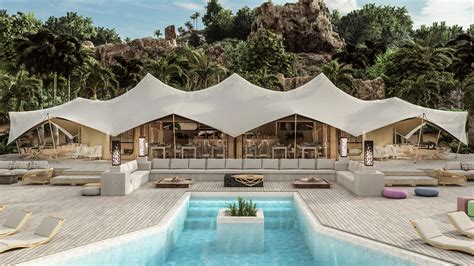 Exceptional Luxury Safari Tents - blending in with nature