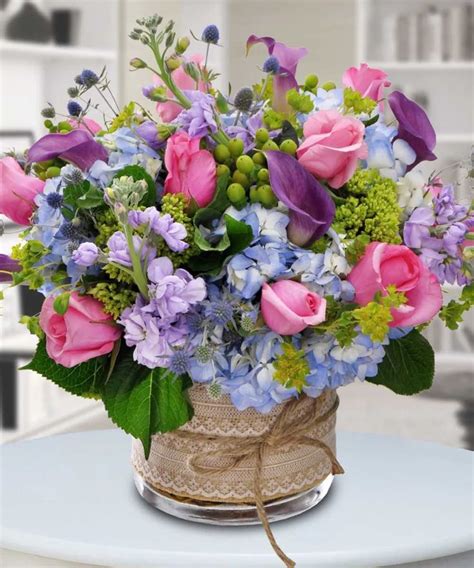 Magnifique Bouquet | Flower arrangements, Beautiful flower arrangements, Beautiful flowers