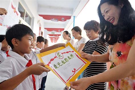 Teachers will get a lesson for accepting gifts - China - Chinadaily.com.cn