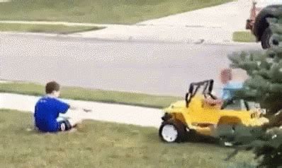 Ouch Trucked GIF - Ouch Trucked Lmao - Discover & Share GIFs